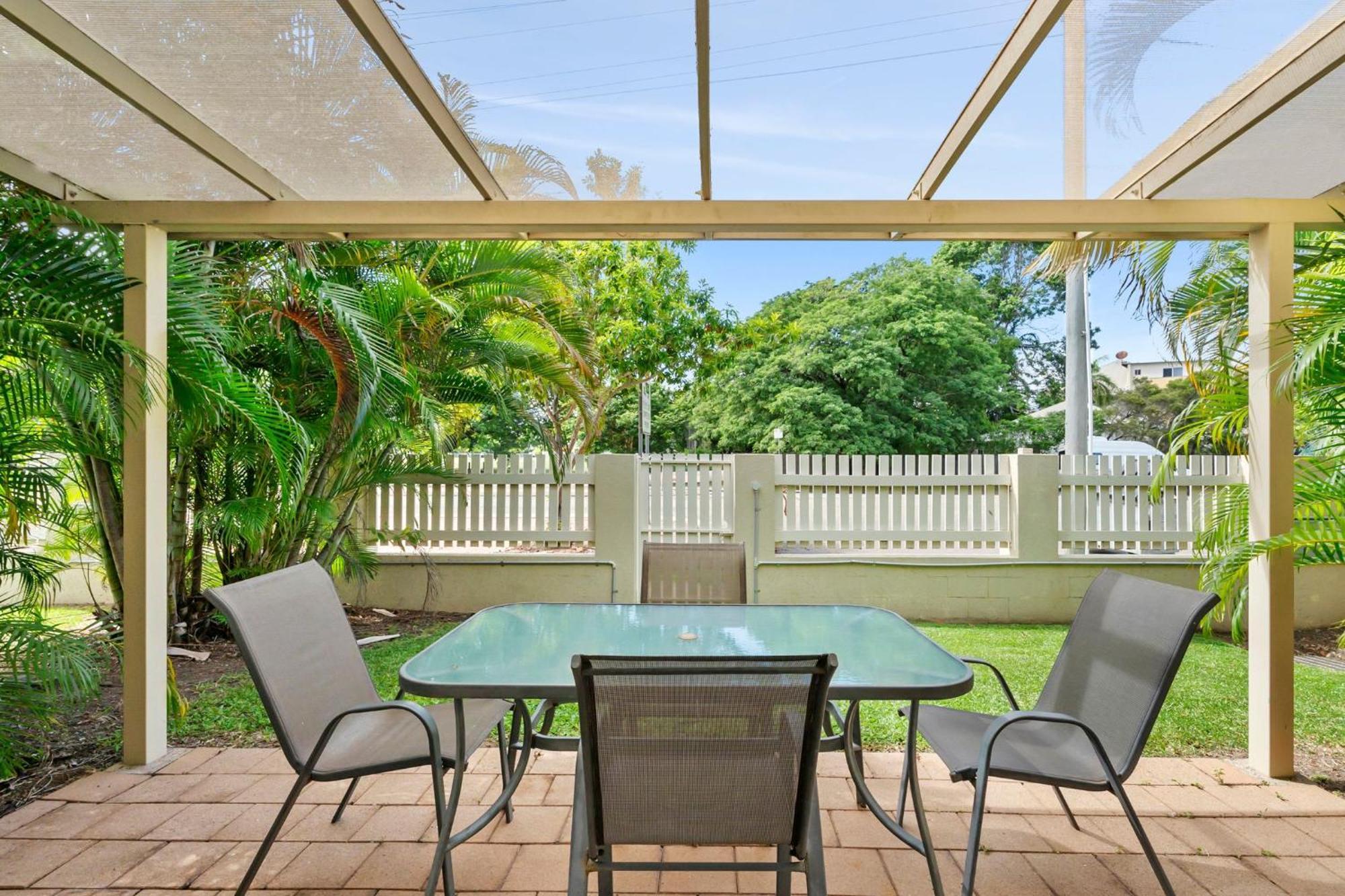 Hotel Park Regis Anchorage Townsville Exterior foto