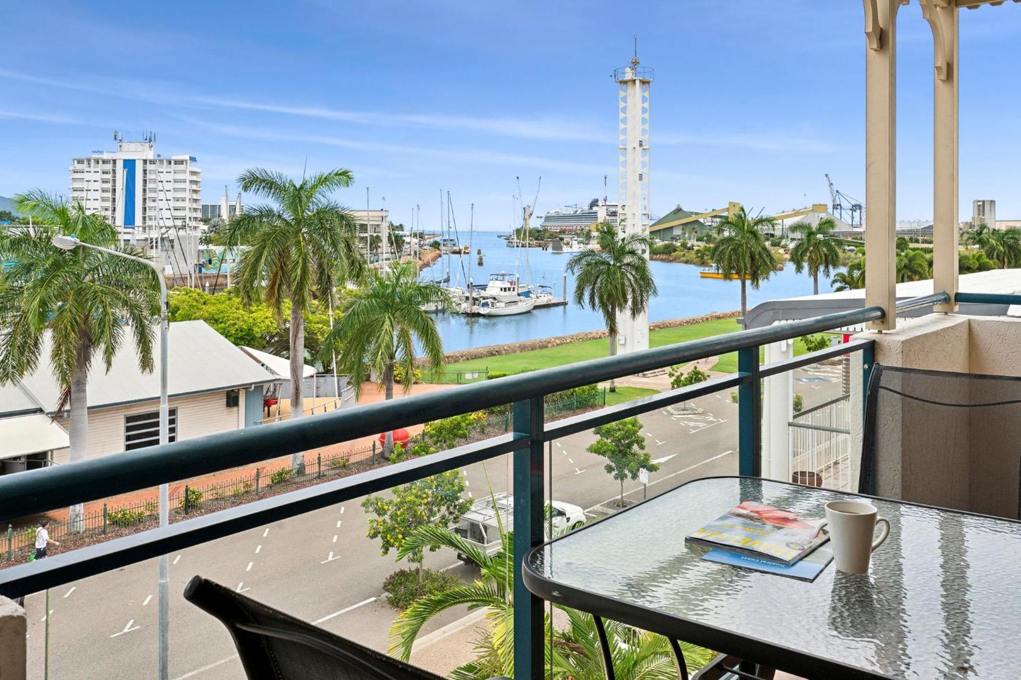 Hotel Park Regis Anchorage Townsville Exterior foto
